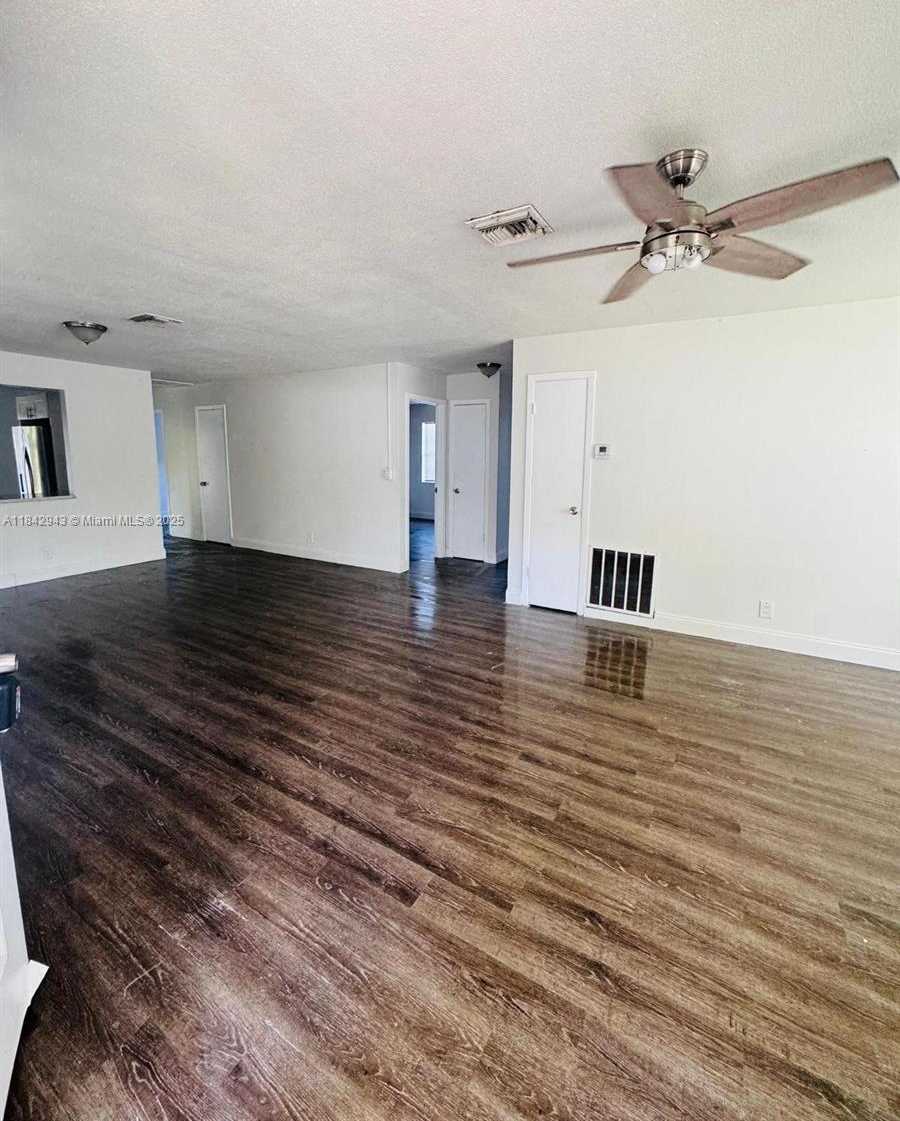 Small Image of 1101 GRANT ST, West Palm Beach Number 21