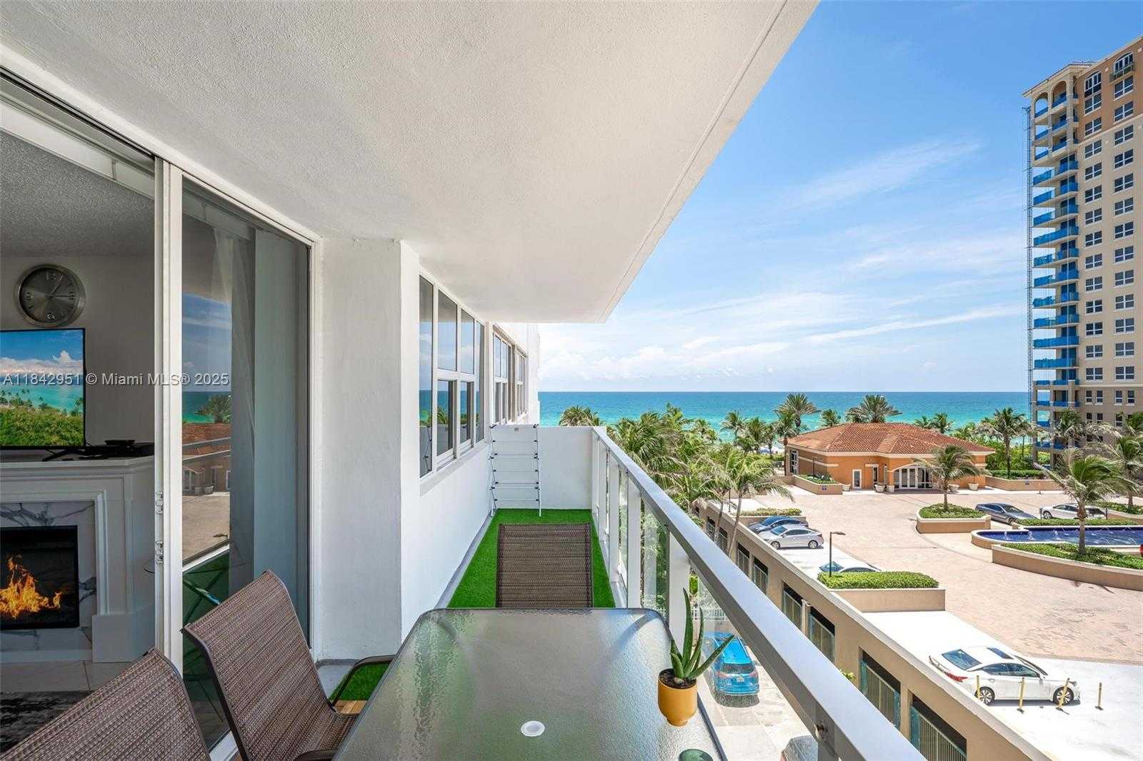 Small Image of Hallandale Beach Number 12