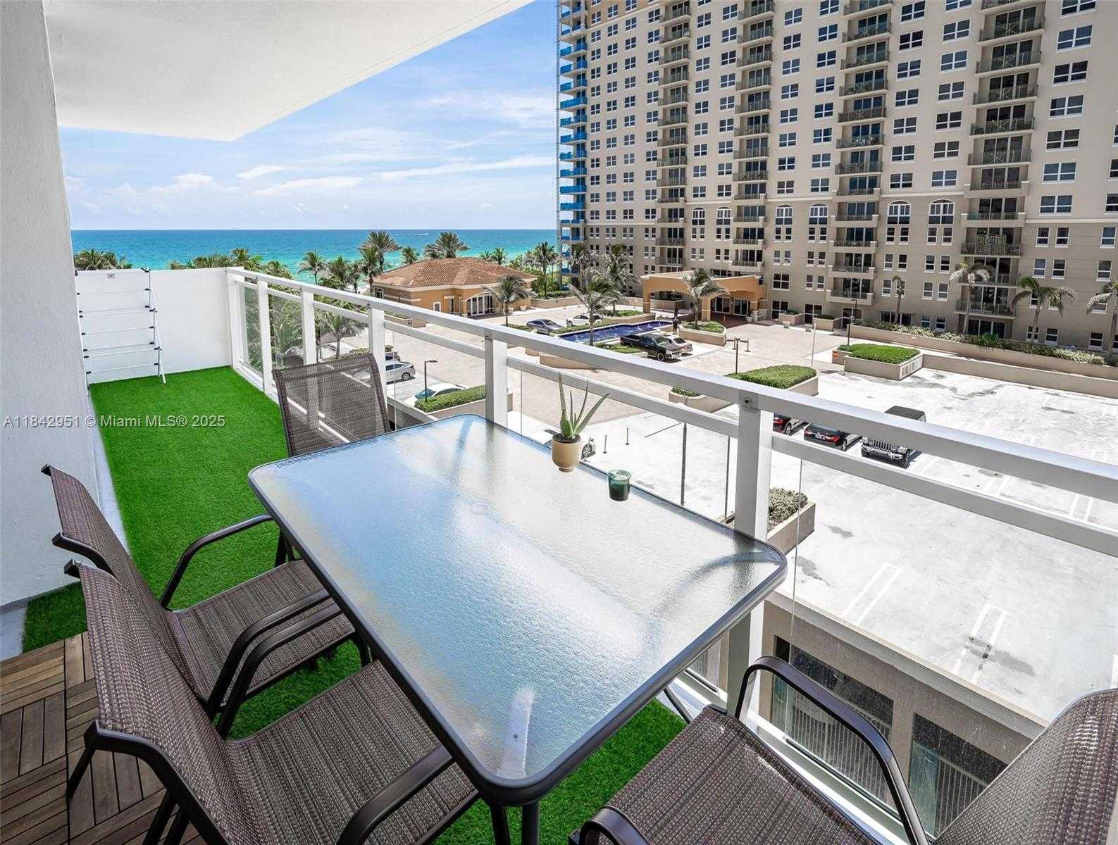 Small Image of Hallandale Beach Number 13