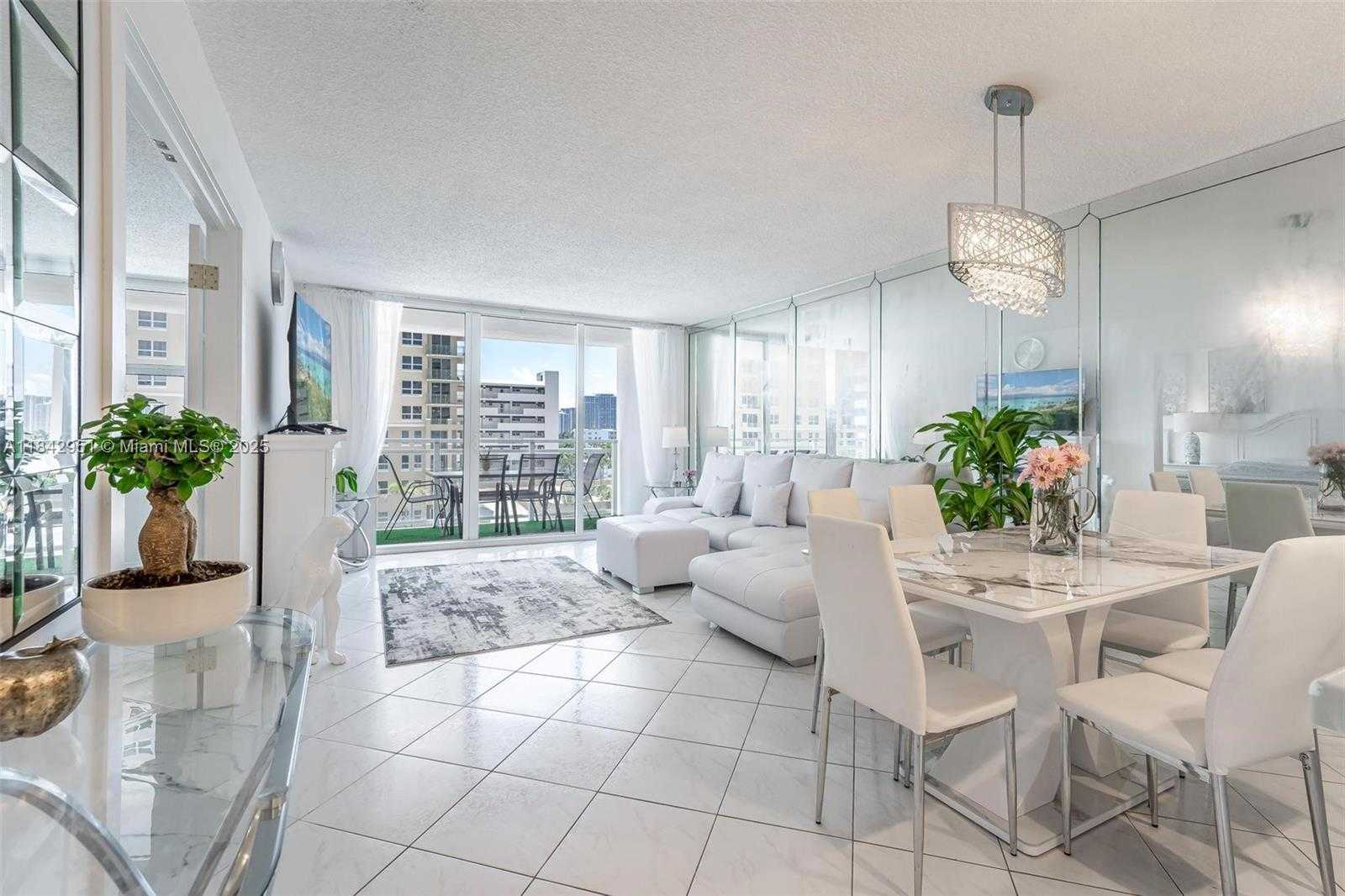 Small Image of Hallandale Beach Number 6