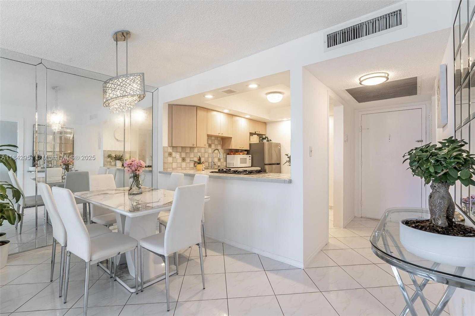 Small Image of Hallandale Beach Number 7