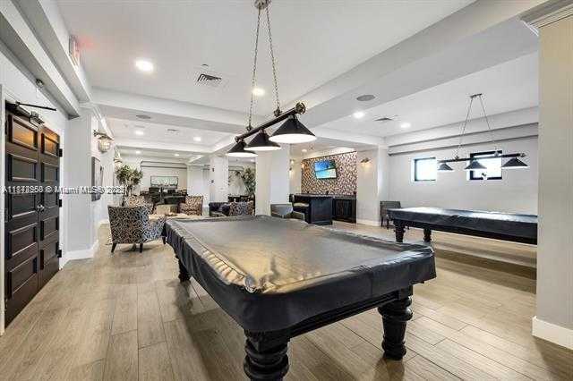 Small Image of 2501 SOUTH OCEAN DR #PH38(september 7), Hollywood Number 4