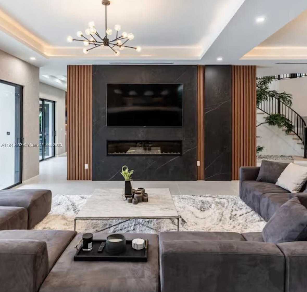 Small Image of 131 ROYAL PALM DR, Fort Lauderdale Number 11