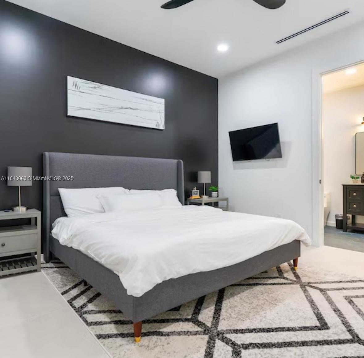 Small Image of 131 ROYAL PALM DR, Fort Lauderdale Number 25