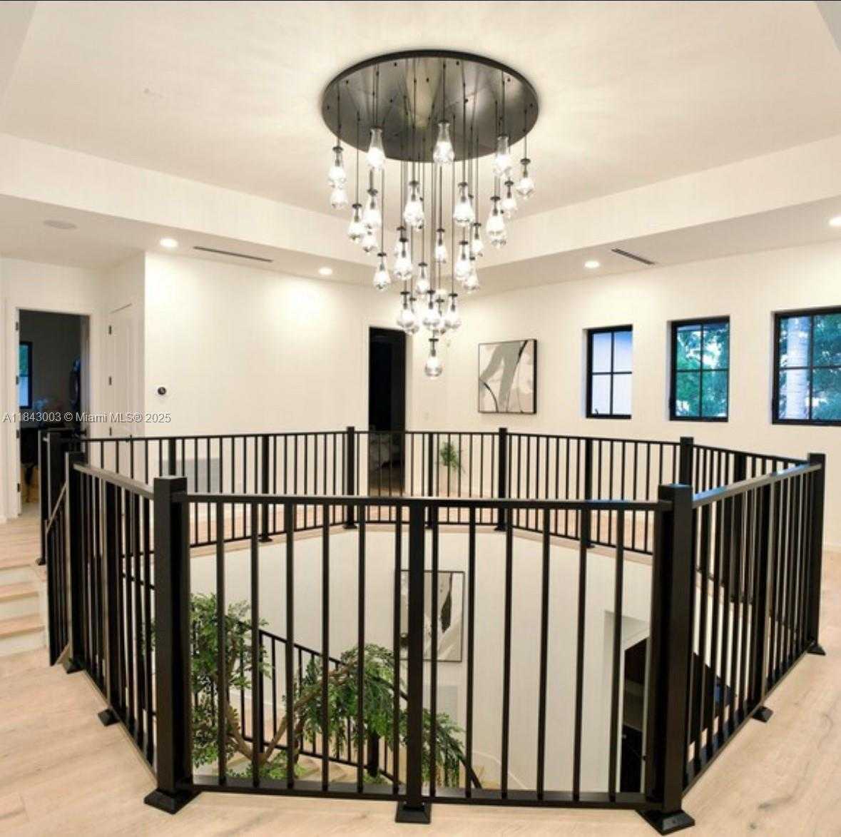 Small Image of 131 ROYAL PALM DR, Fort Lauderdale Number 27