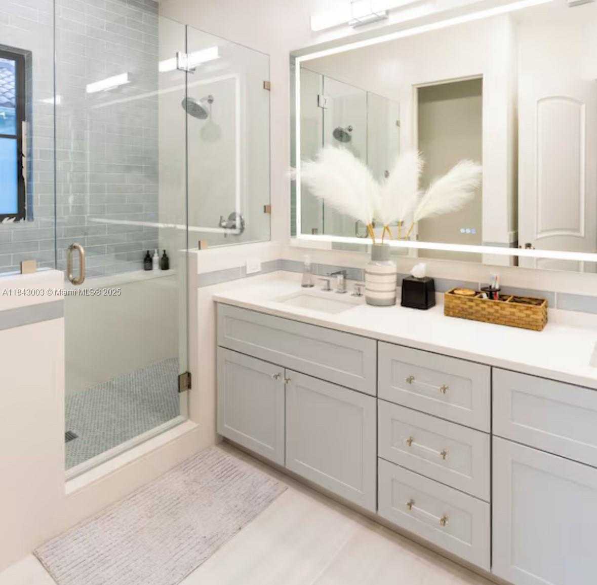 Small Image of 131 ROYAL PALM DR, Fort Lauderdale Number 37