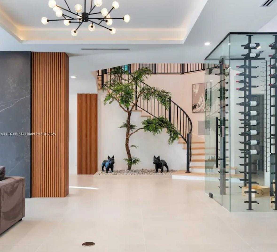 Small Image of 131 ROYAL PALM DR, Fort Lauderdale Number 7