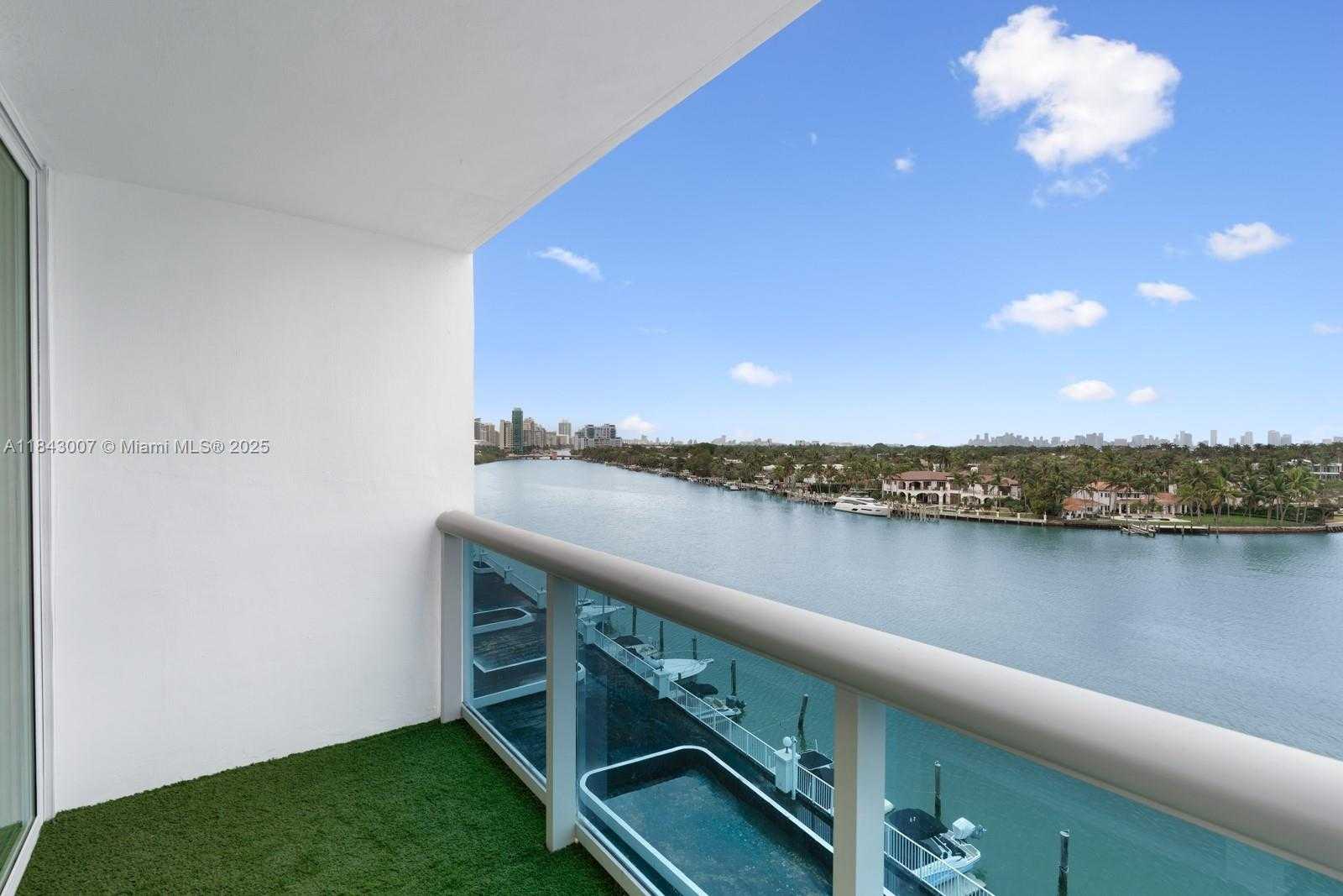 Small Image of 6770 INDIAN CREEK DR #7O, Miami Beach Number 4