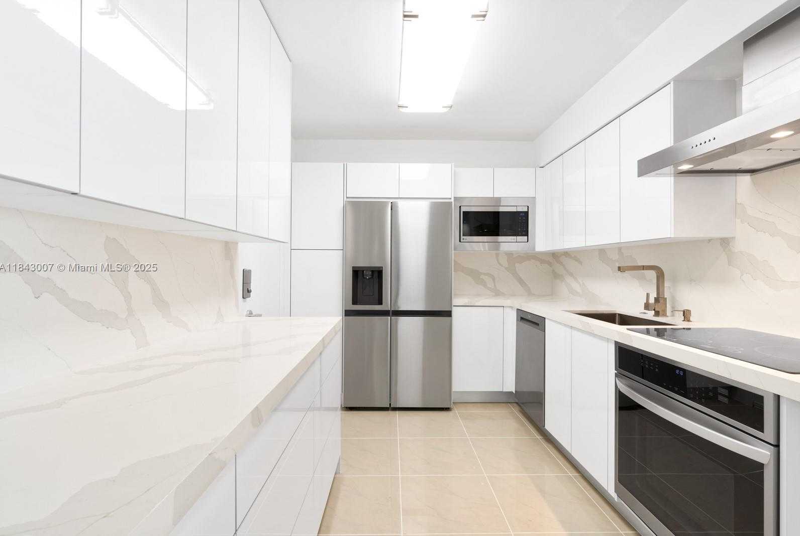 Small Image of 6770 INDIAN CREEK DR #7O, Miami Beach Number 6