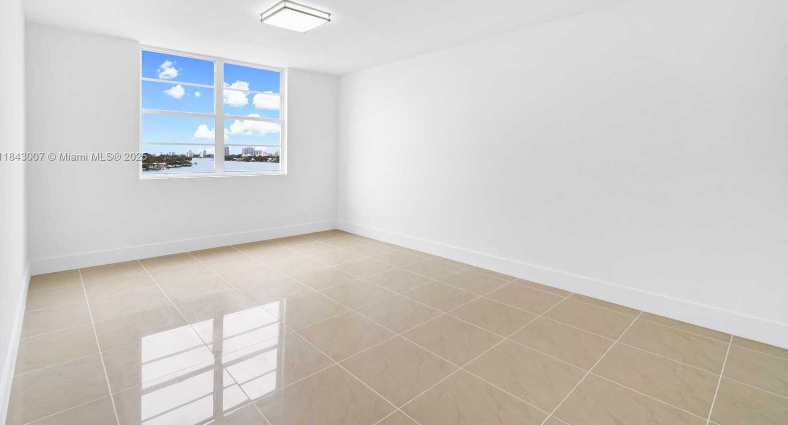 Small Image of 6770 INDIAN CREEK DR #7O, Miami Beach Number 9