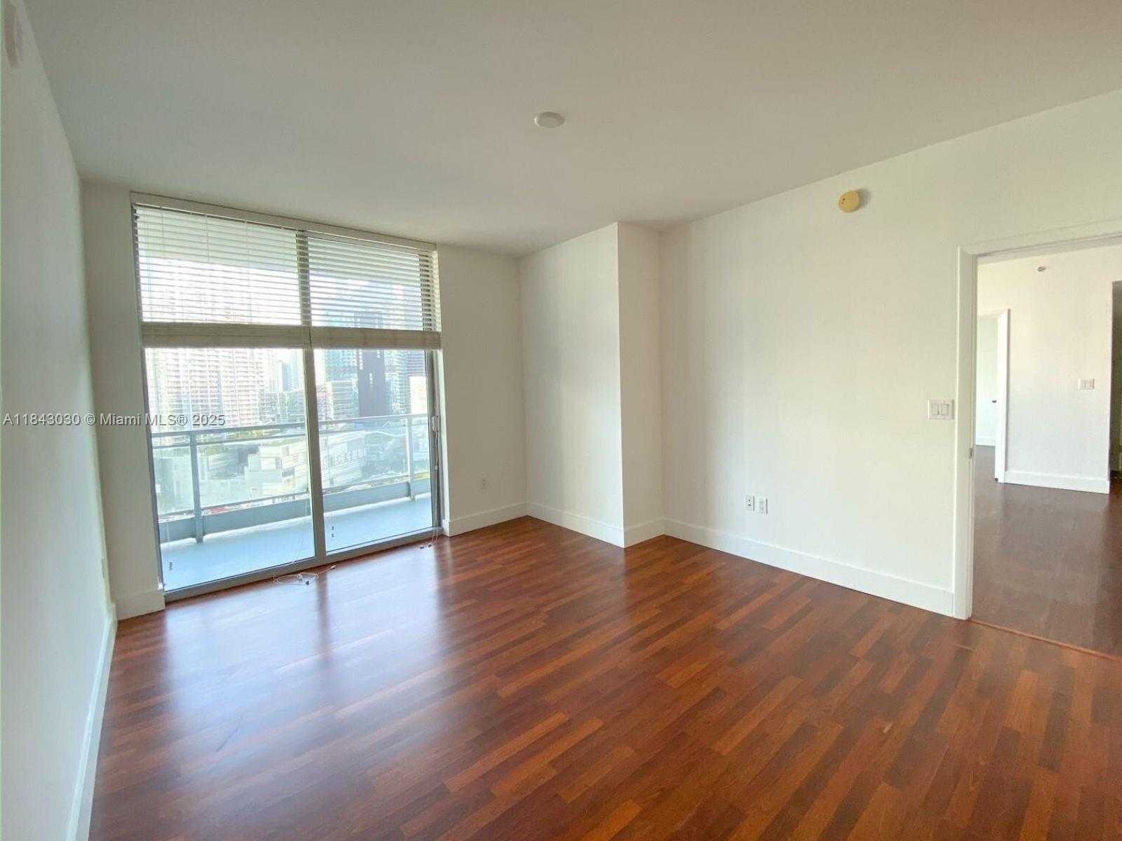 Small Image of 90 SOUTH WEST 3RD ST #2401, Miami Number 14