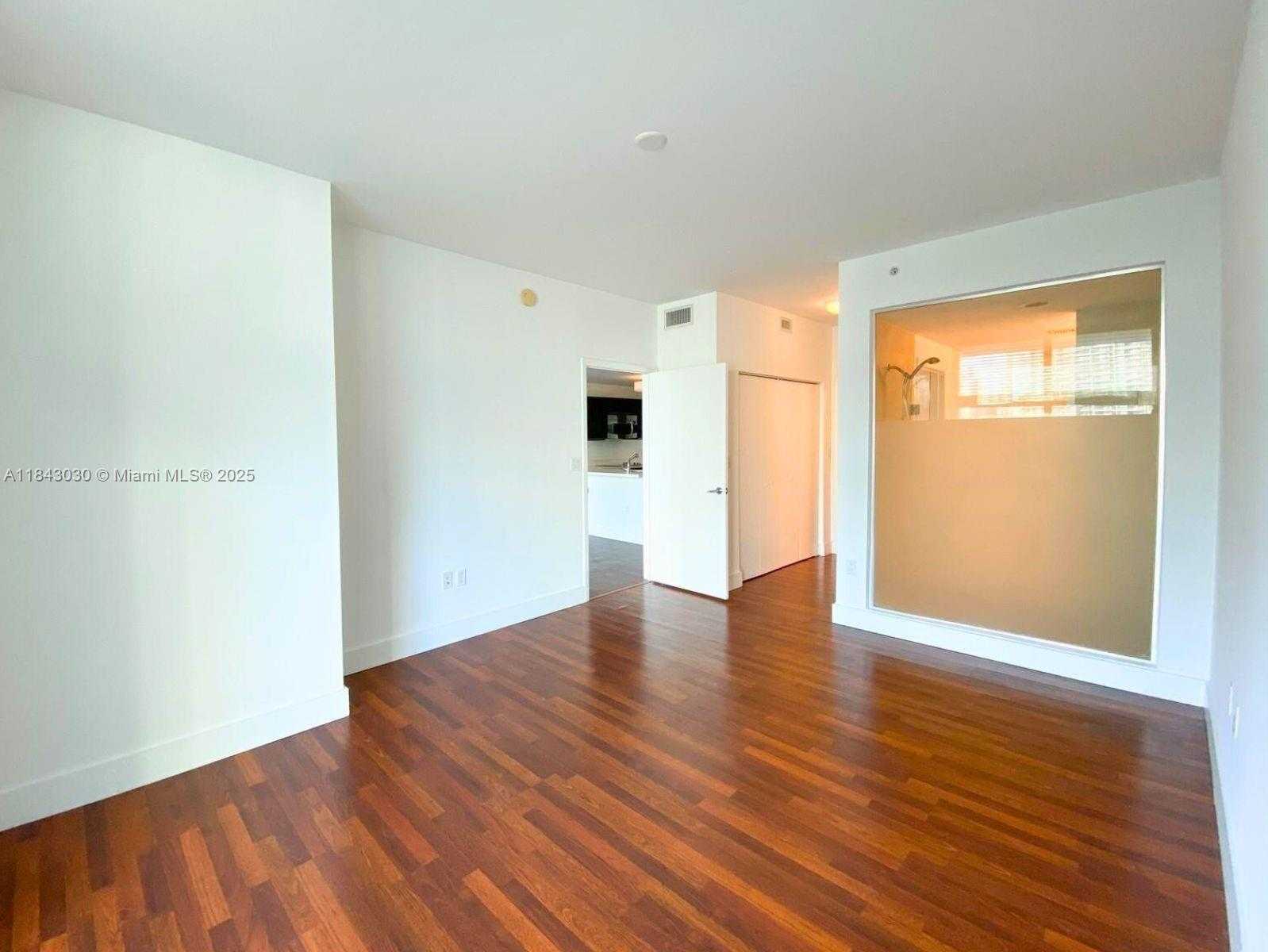 Small Image of 90 SOUTH WEST 3RD ST #2401, Miami Number 15