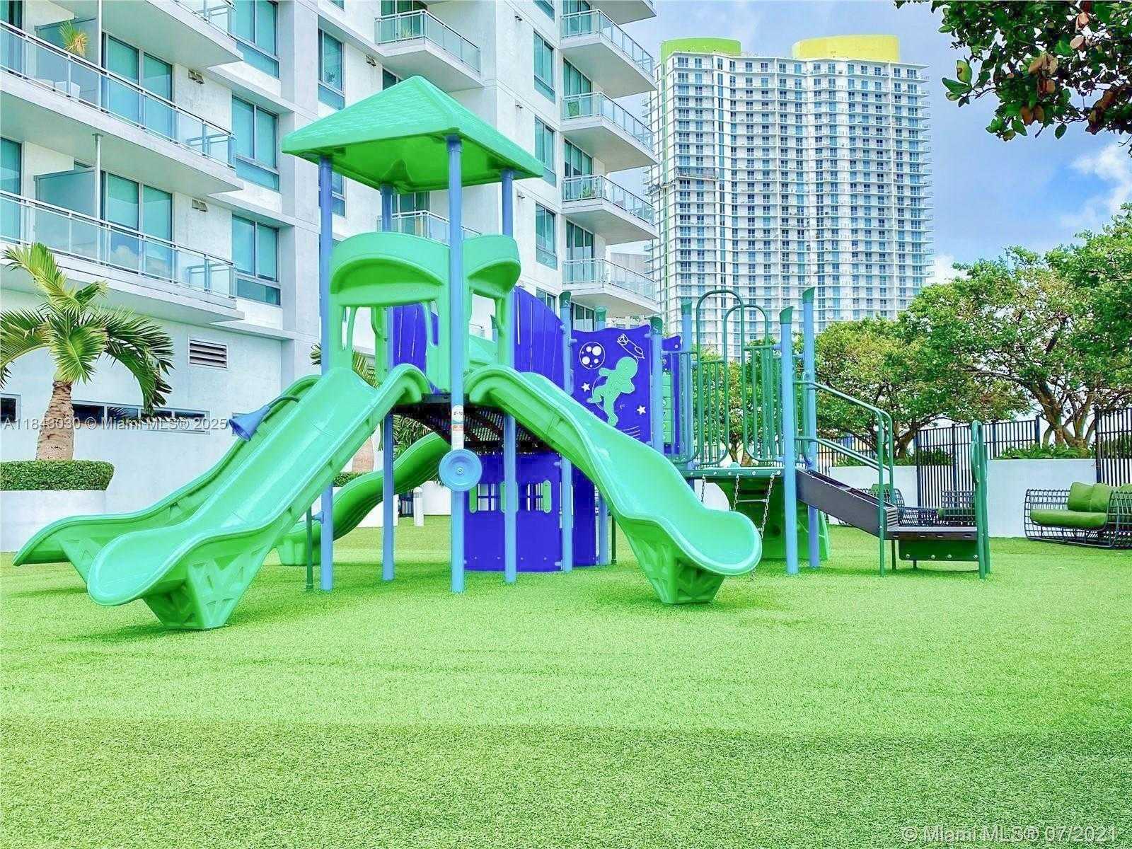 Small Image of 90 SOUTH WEST 3RD ST #2401, Miami Number 29