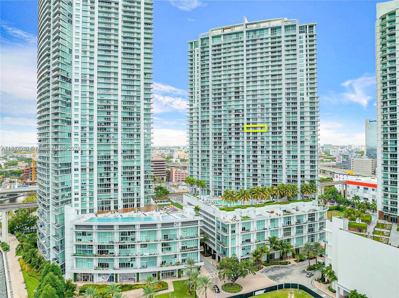 Small Image of 90 SOUTH WEST 3RD ST #2401, Miami Number 32