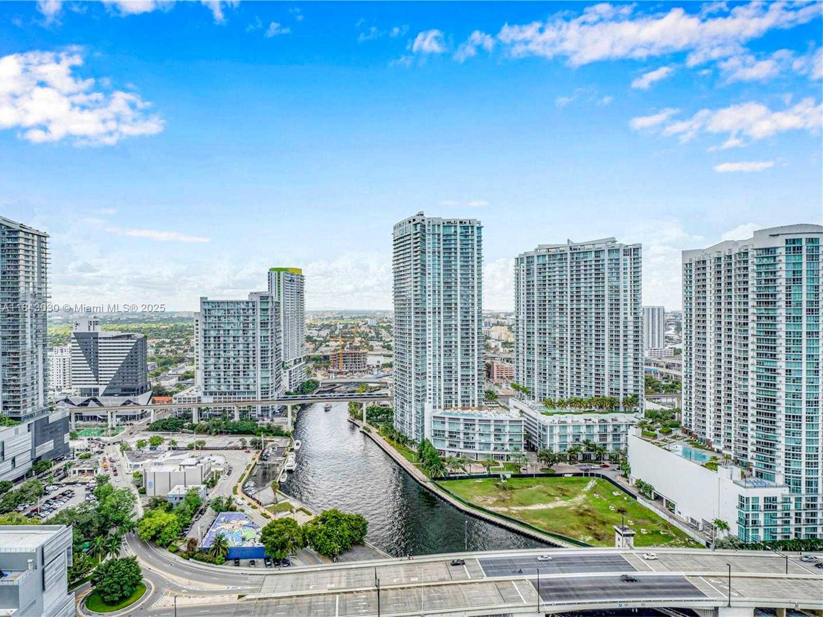 Small Image of 90 SOUTH WEST 3RD ST #2401, Miami Number 35