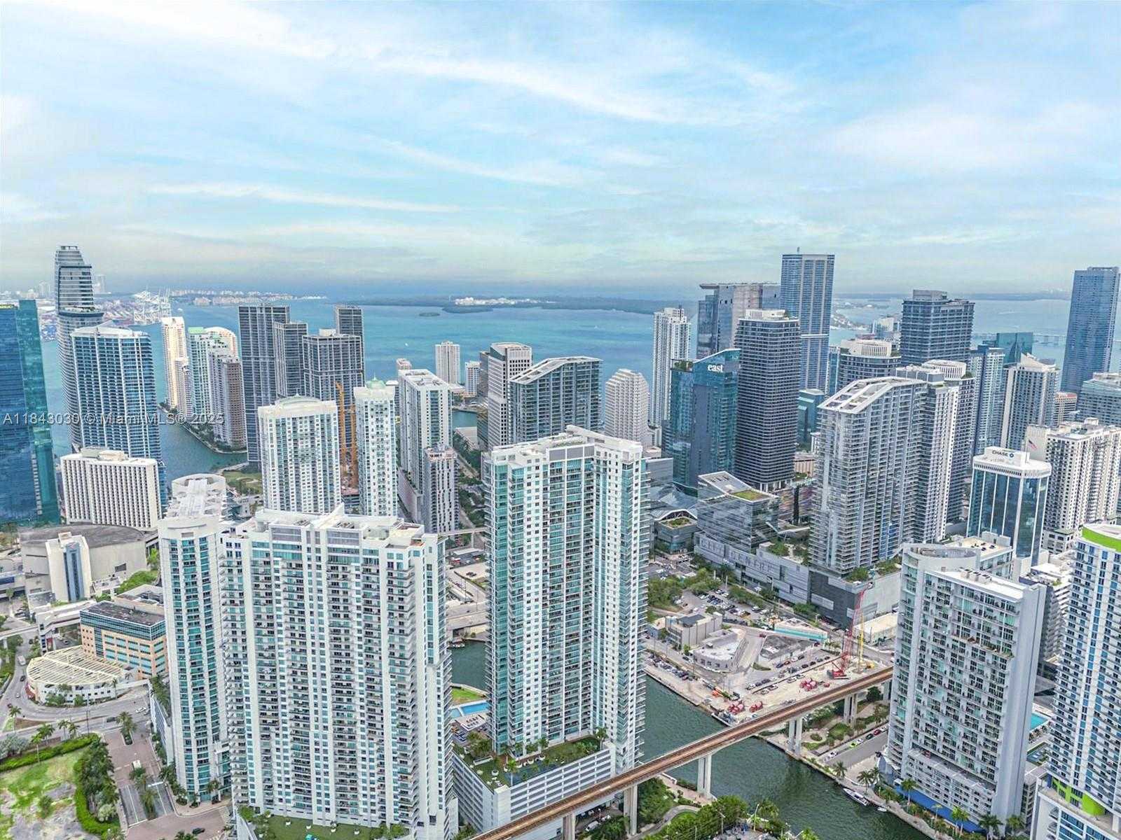 Small Image of 90 SOUTH WEST 3RD ST #2401, Miami Number 36