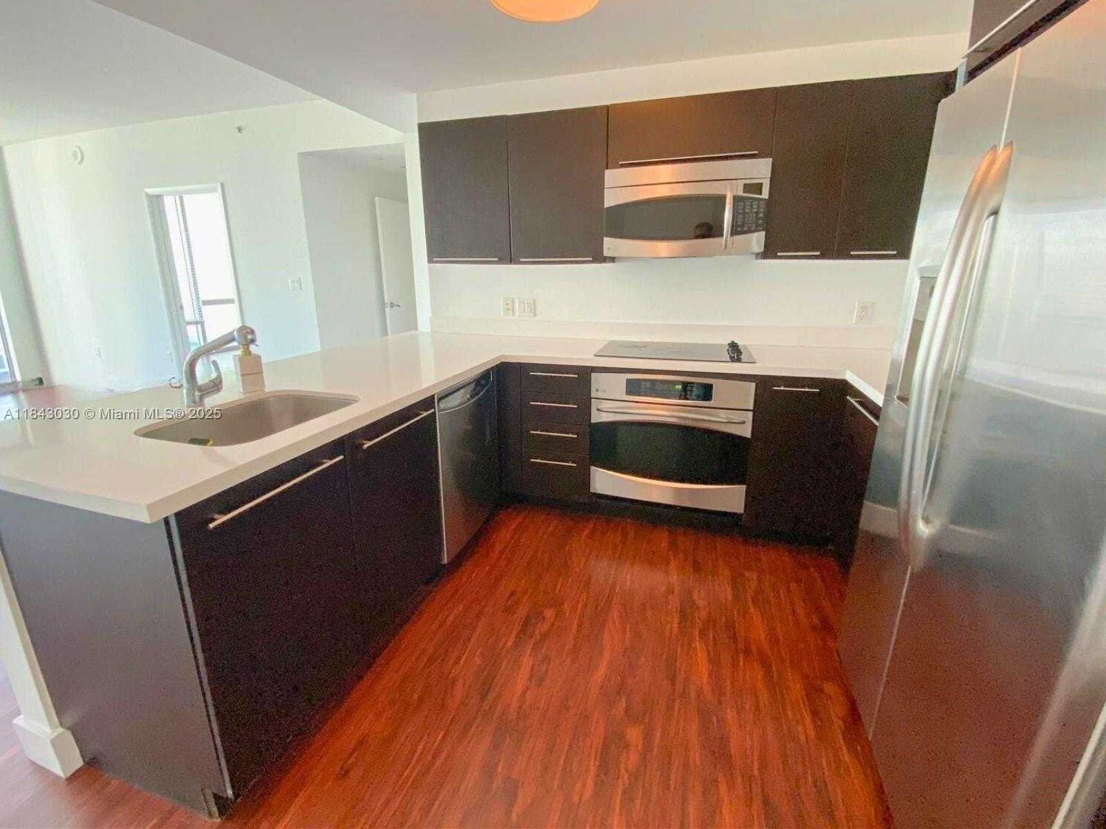 Small Image of 90 SOUTH WEST 3RD ST #2401, Miami Number 8
