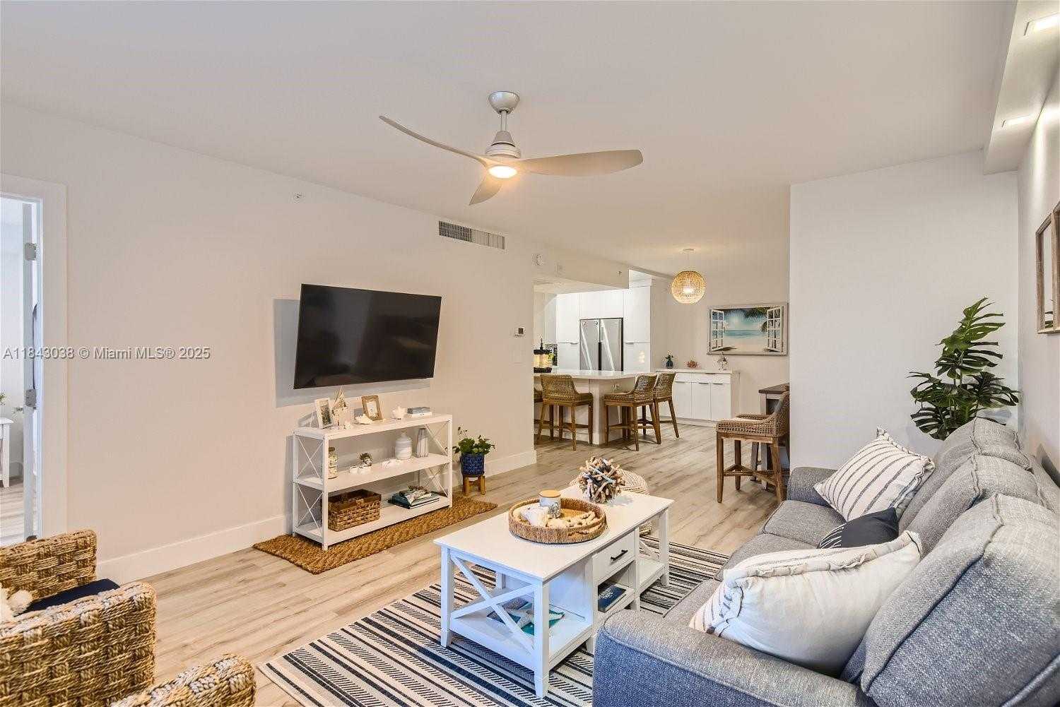 Small Image of 2501 SOUTH OCEAN DR #933, Hollywood Number 2