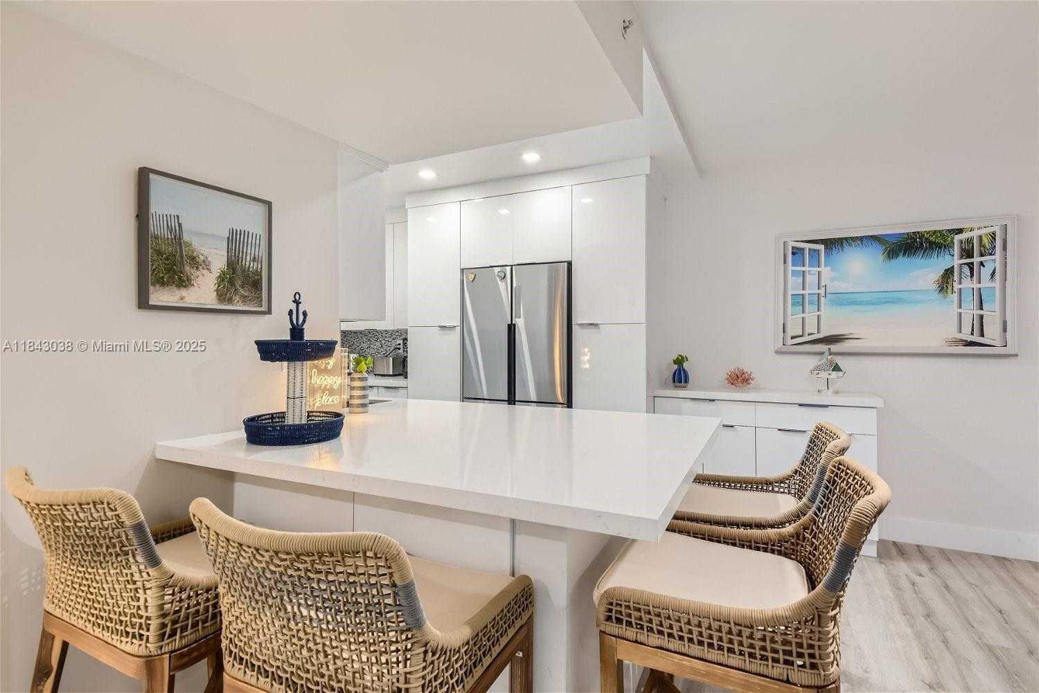 Small Image of 2501 SOUTH OCEAN DR #933, Hollywood Number 3
