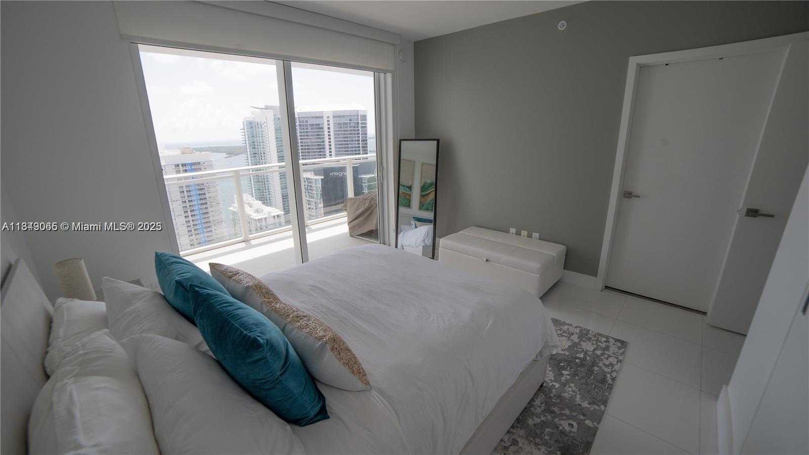 Small Image of 1080 BRICKELL AVE #4100, Miami Number 18