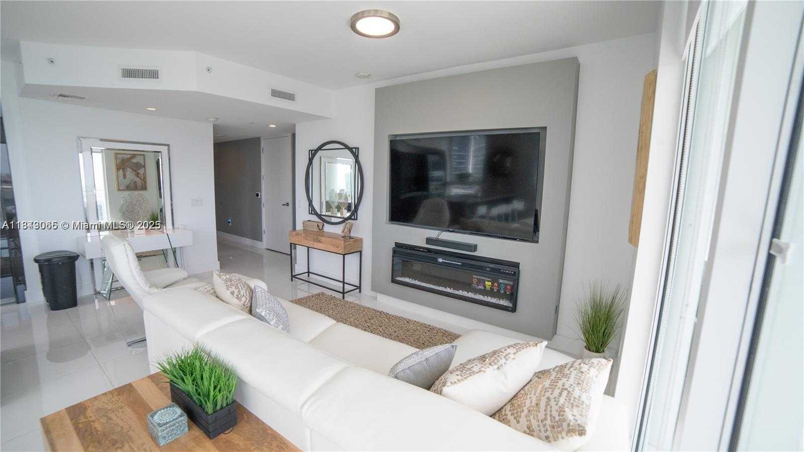 Small Image of 1080 BRICKELL AVE #4100, Miami Number 7
