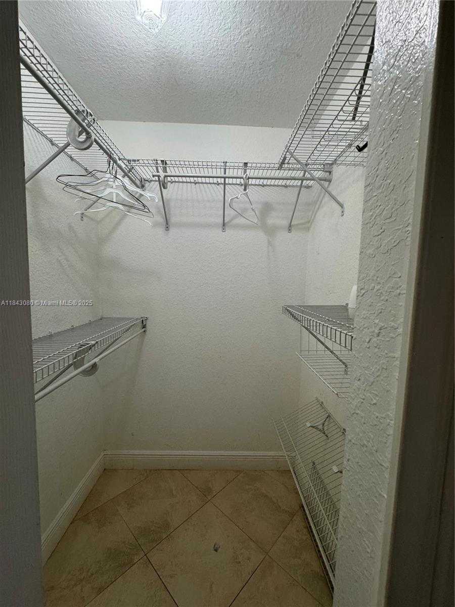 Small Image of 2740 WEST 76TH ST #202, Hialeah Number 11