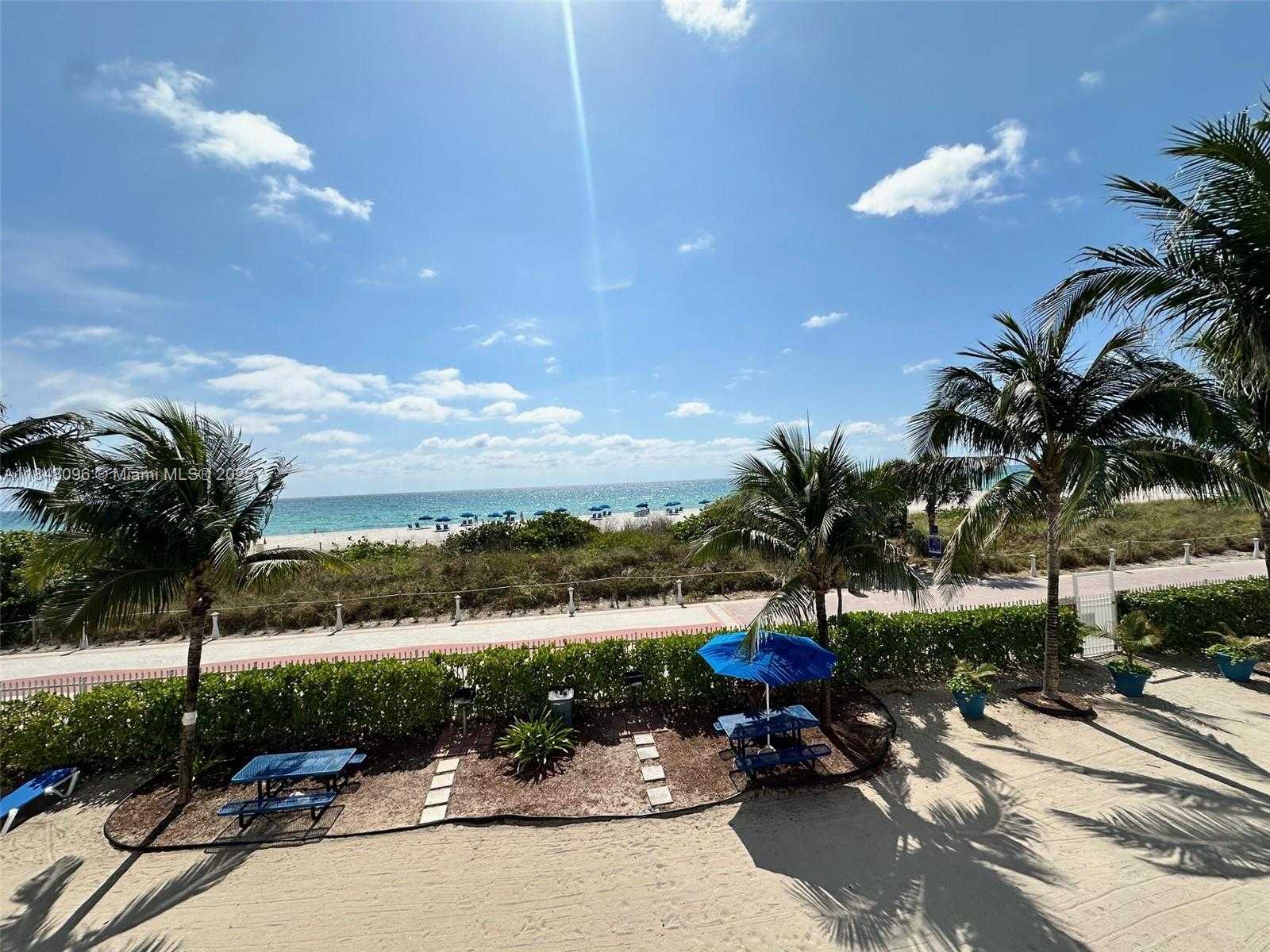 Small Image of 6039 COLLINS AVE #623, Miami Beach Number 18
