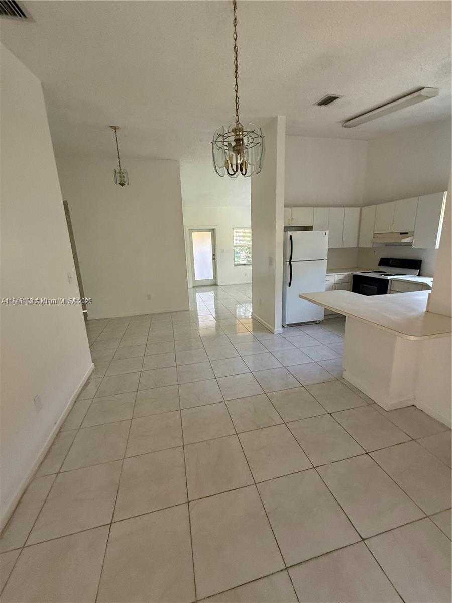 Small Image of 3794 FLORIDA AVE #3794, Miami Number 3