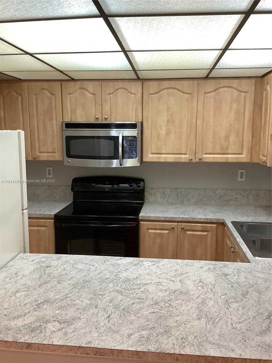 Small Image of 9301 SOUTH WEST 92ND AVE #A106, Miami Number 6