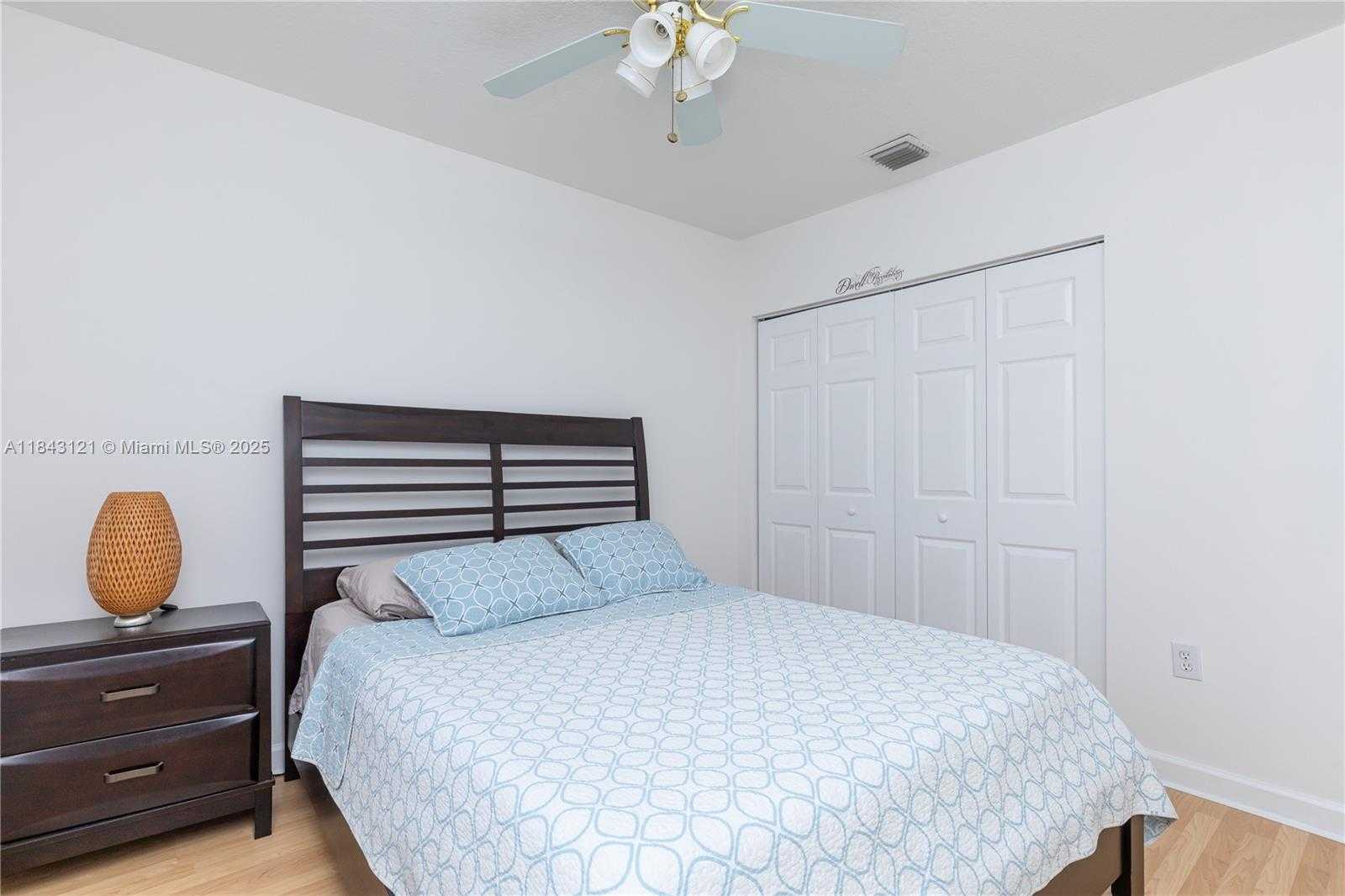 Small Image of 5622 NORTH WEST 112 CT, Doral Number 29