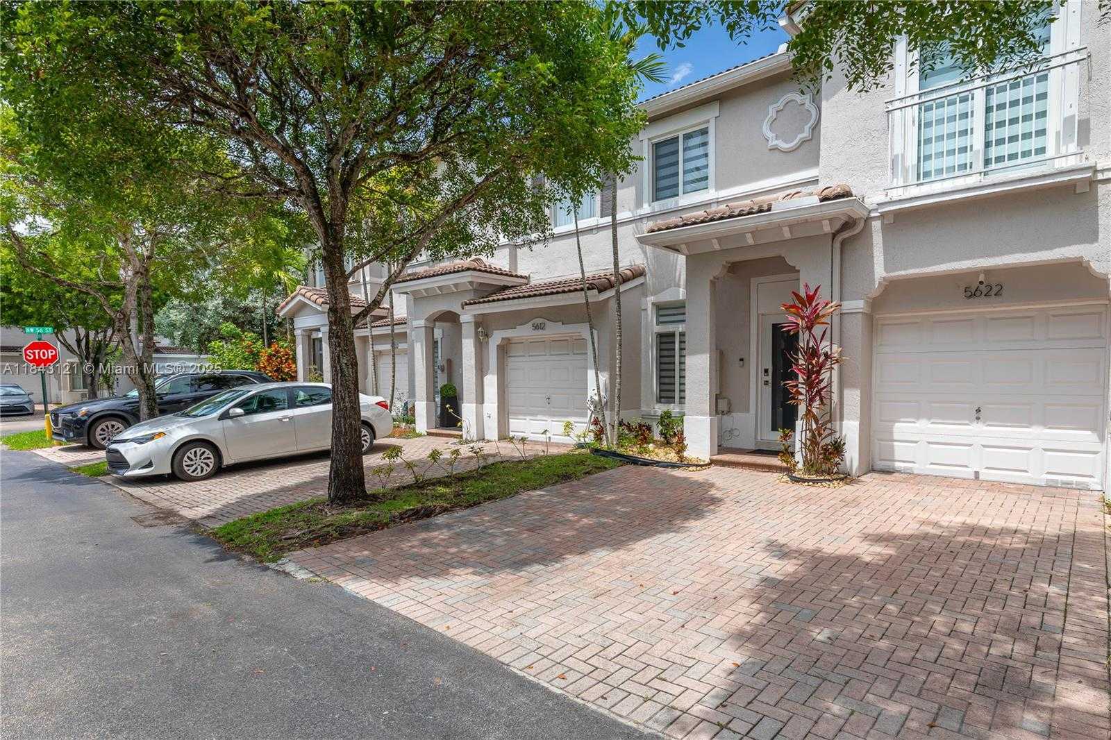 Small Image of 5622 NORTH WEST 112 CT, Doral Number 33