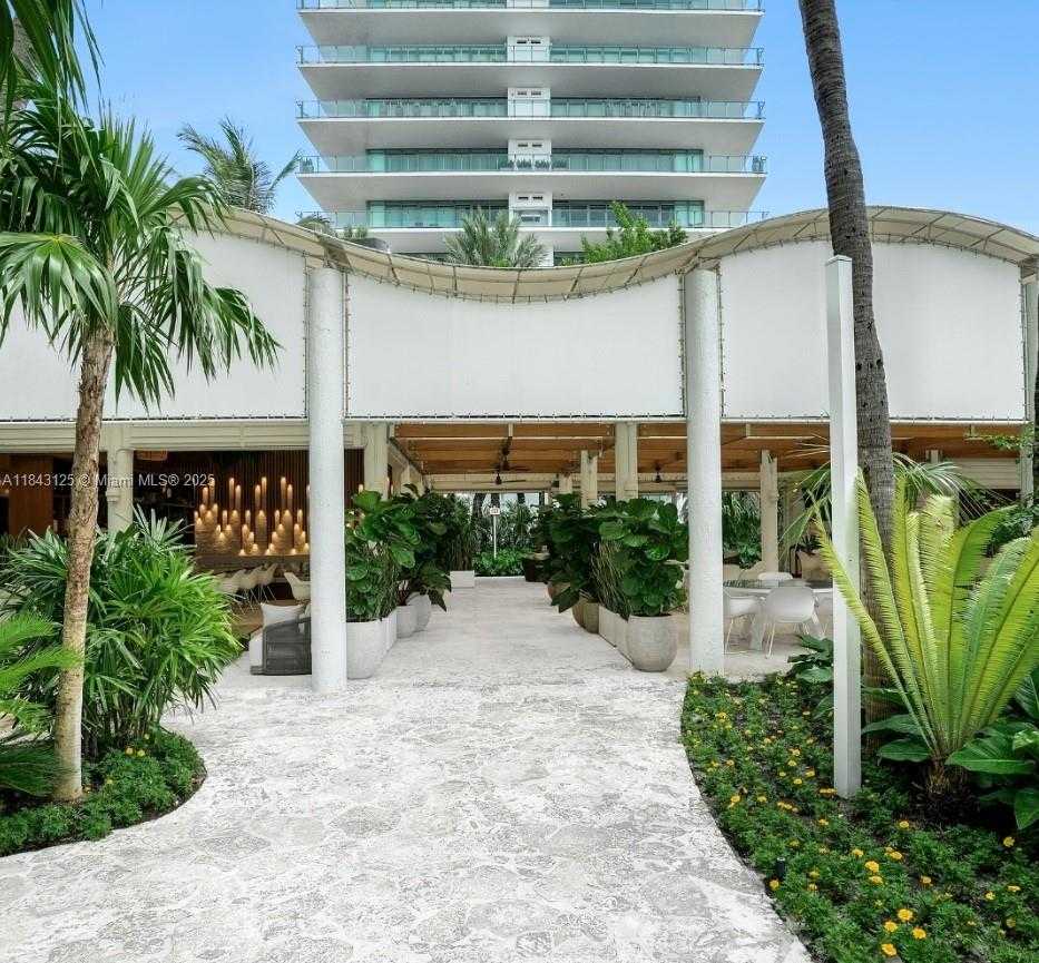 Small Image of 1000 SOUTH POINTE DR #1706, Miami Beach Number 20