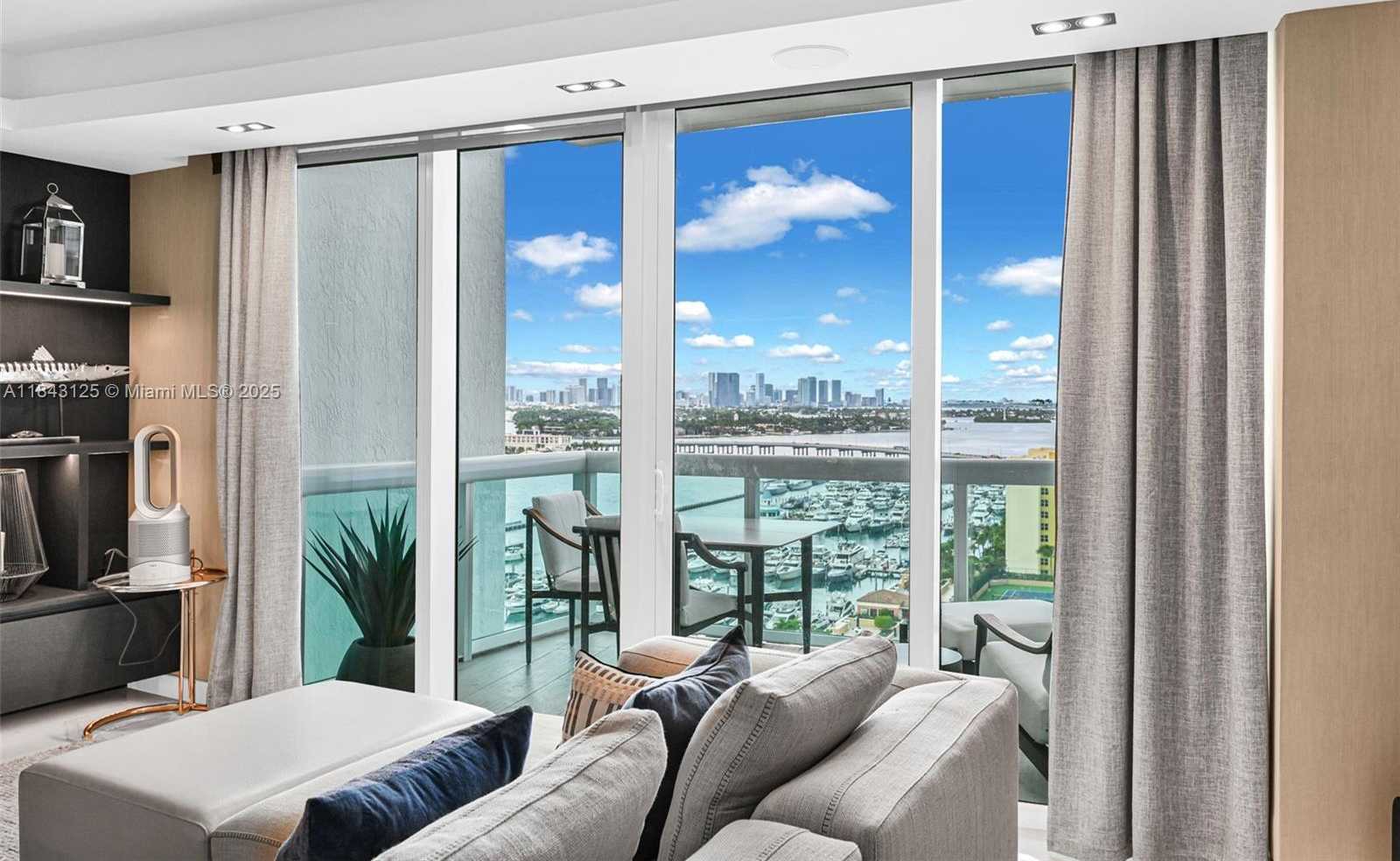 Small Image of 1000 SOUTH POINTE DR #1706, Miami Beach Number 34