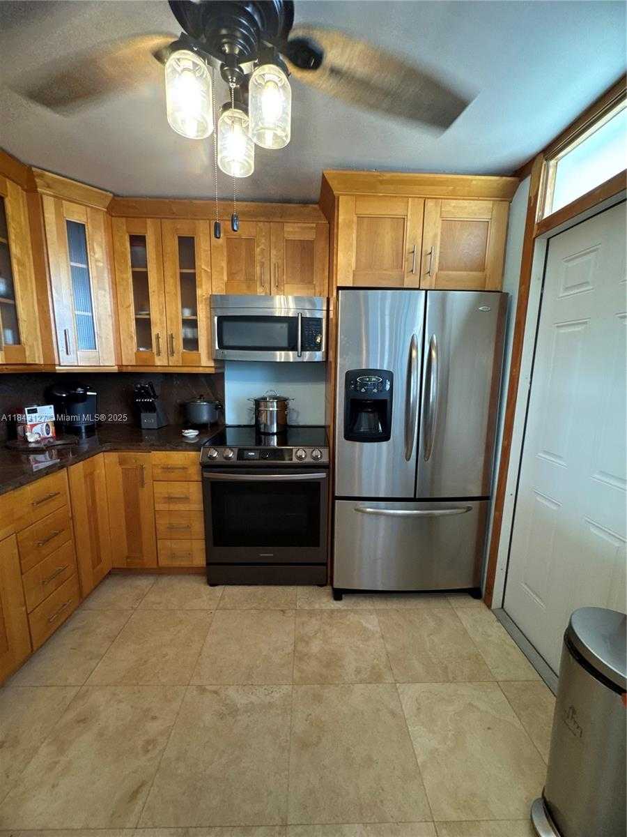 Small Image of 3545 NORTH EAST 166TH ST #703, North Miami Beach Number 10