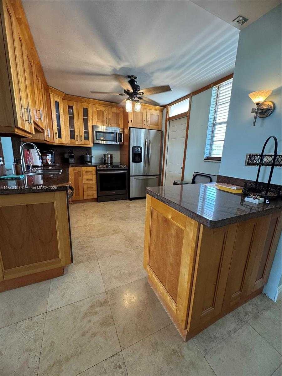 Small Image of 3545 NORTH EAST 166TH ST #703, North Miami Beach Number 12