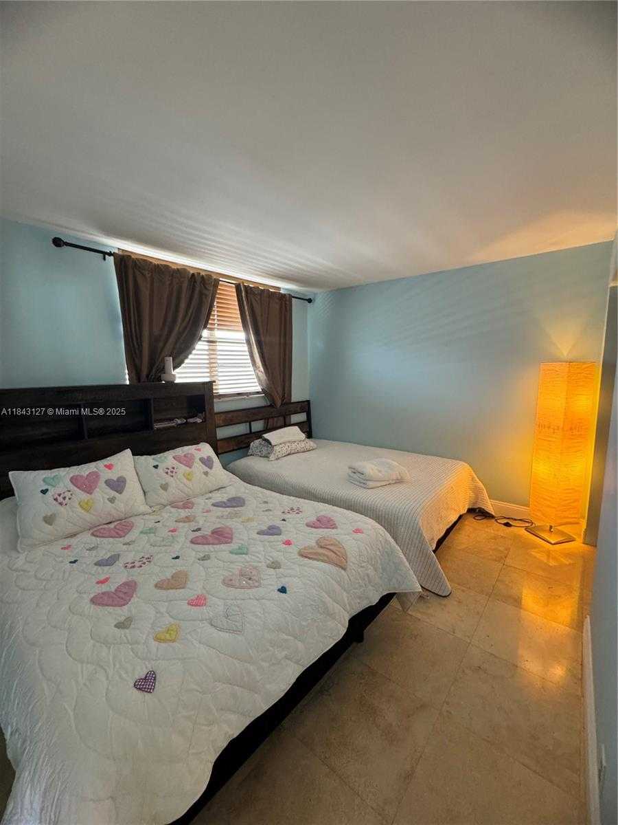 Small Image of 3545 NORTH EAST 166TH ST #703, North Miami Beach Number 4