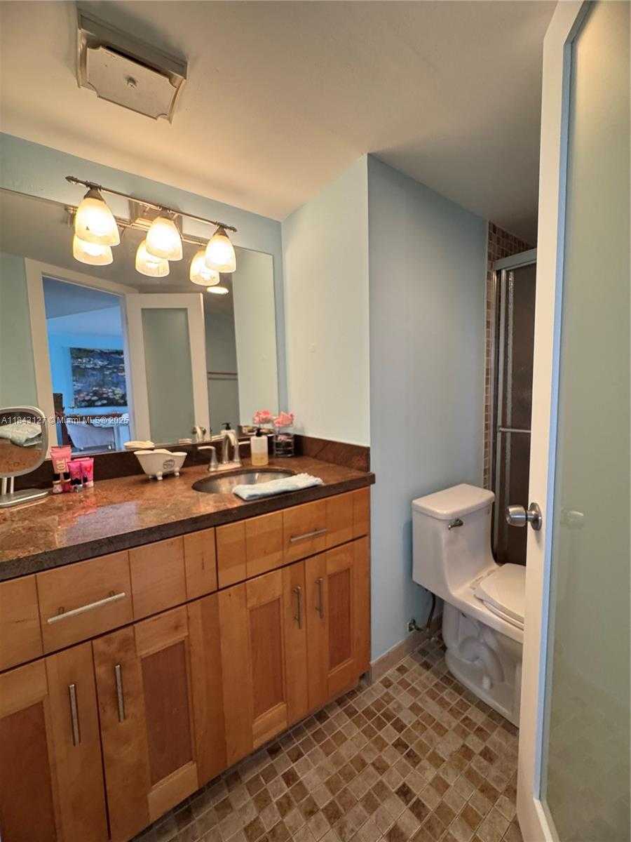 Small Image of 3545 NORTH EAST 166TH ST #703, North Miami Beach Number 7