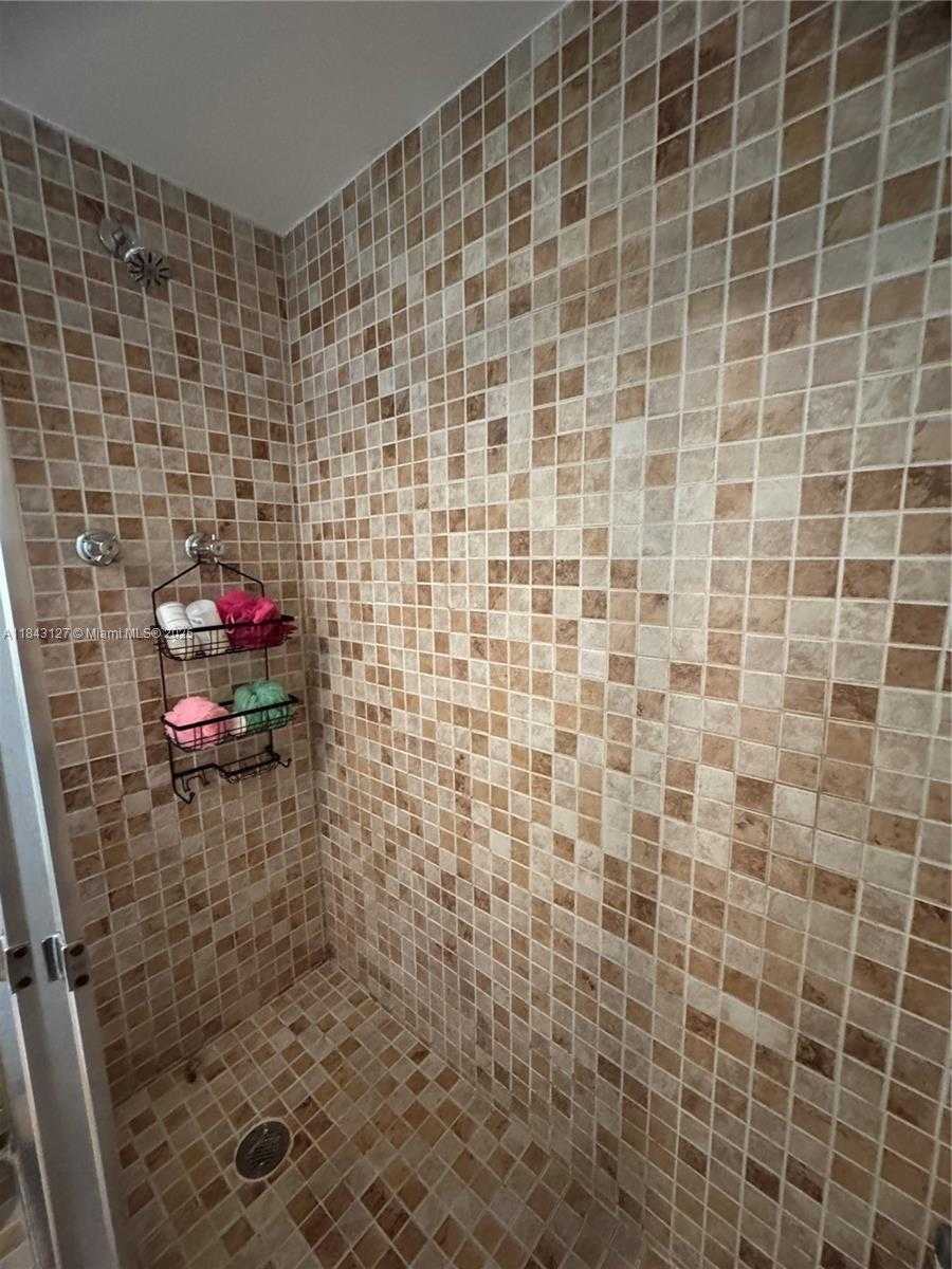 Small Image of 3545 NORTH EAST 166TH ST #703, North Miami Beach Number 8