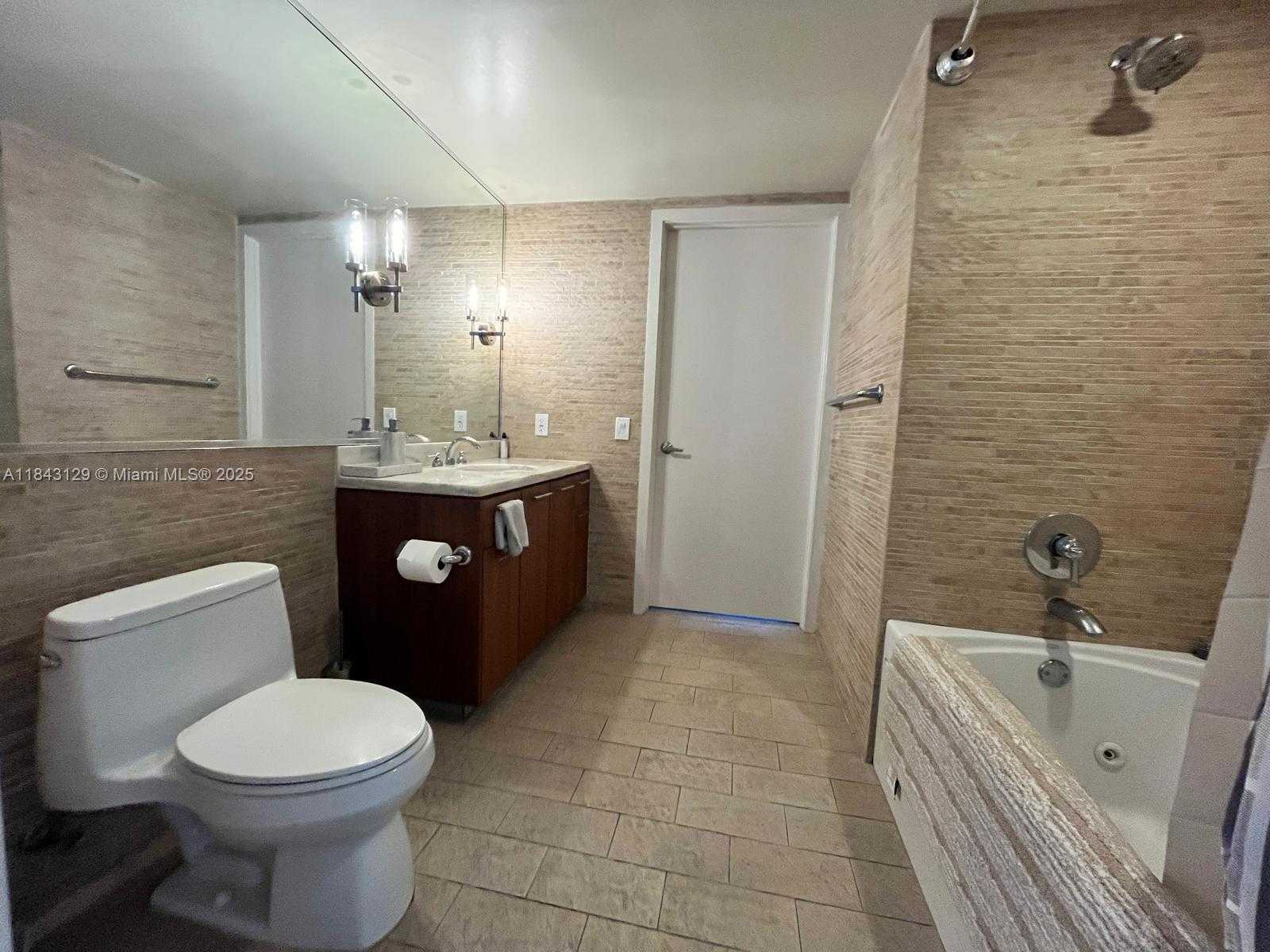 Small Image of 50 BISCAYNE BLVD #712, Miami Number 11