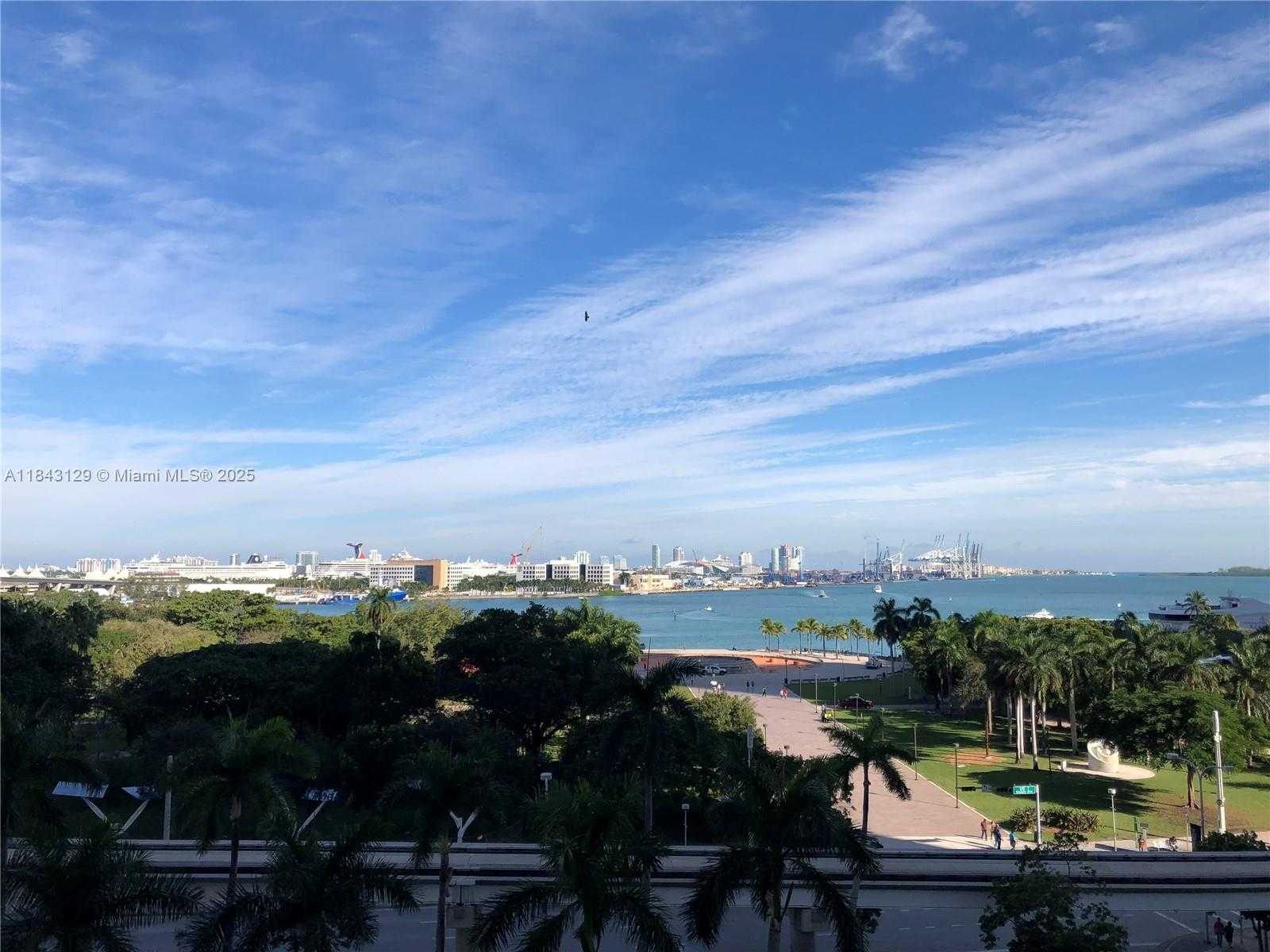 Small Image of 50 BISCAYNE BLVD #712, Miami Number 2