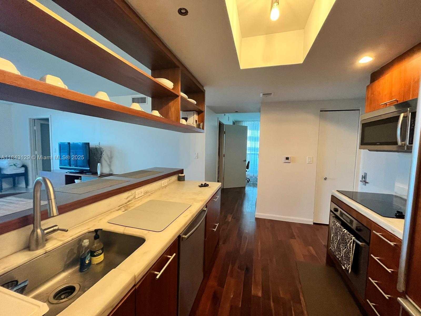 Small Image of 50 BISCAYNE BLVD #712, Miami Number 3