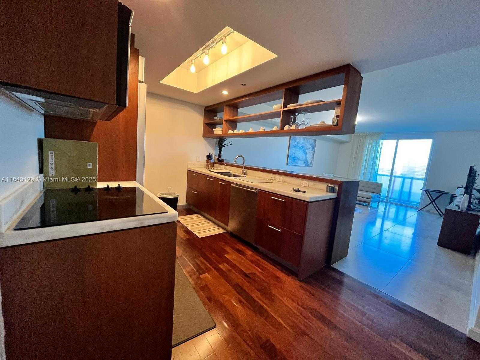 Small Image of 50 BISCAYNE BLVD #712, Miami Number 4