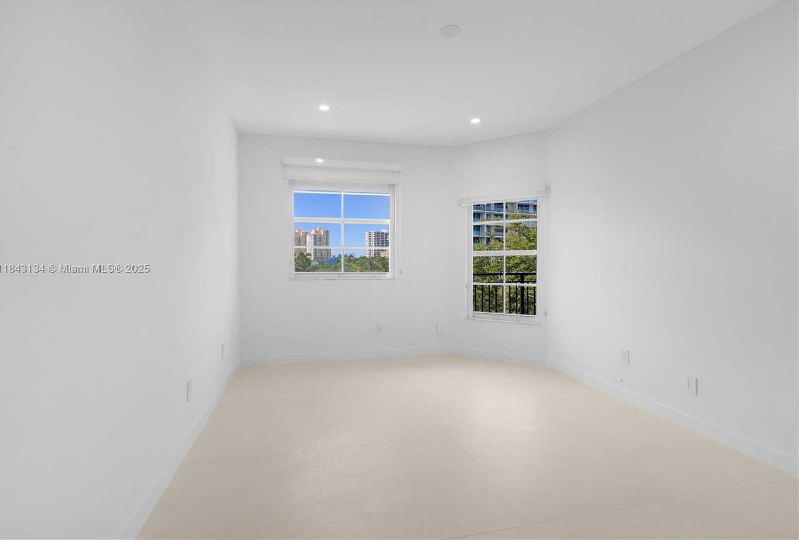 Small Image of 3215 NORTH EAST 184TH ST #14407, Aventura Number 24