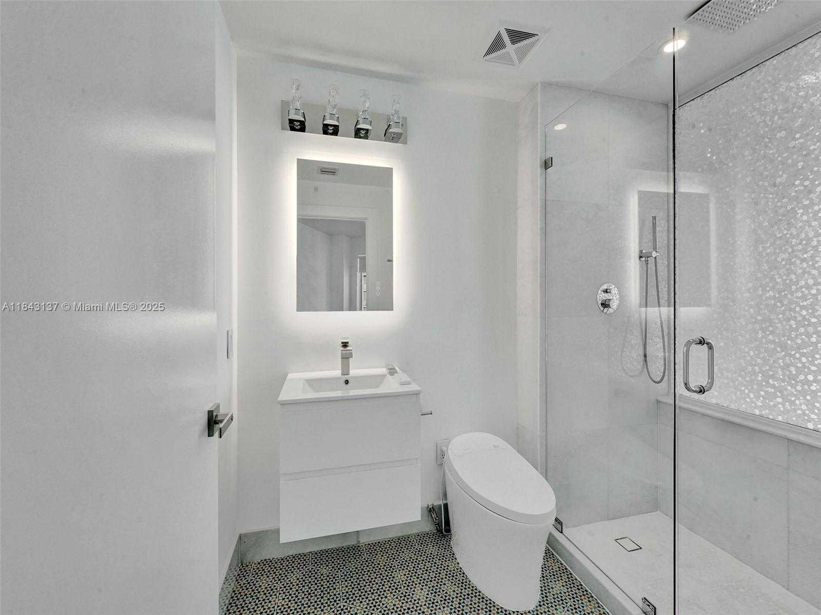 Small Image of 60 SOUTH WEST 13TH ST #3224, Miami Number 19