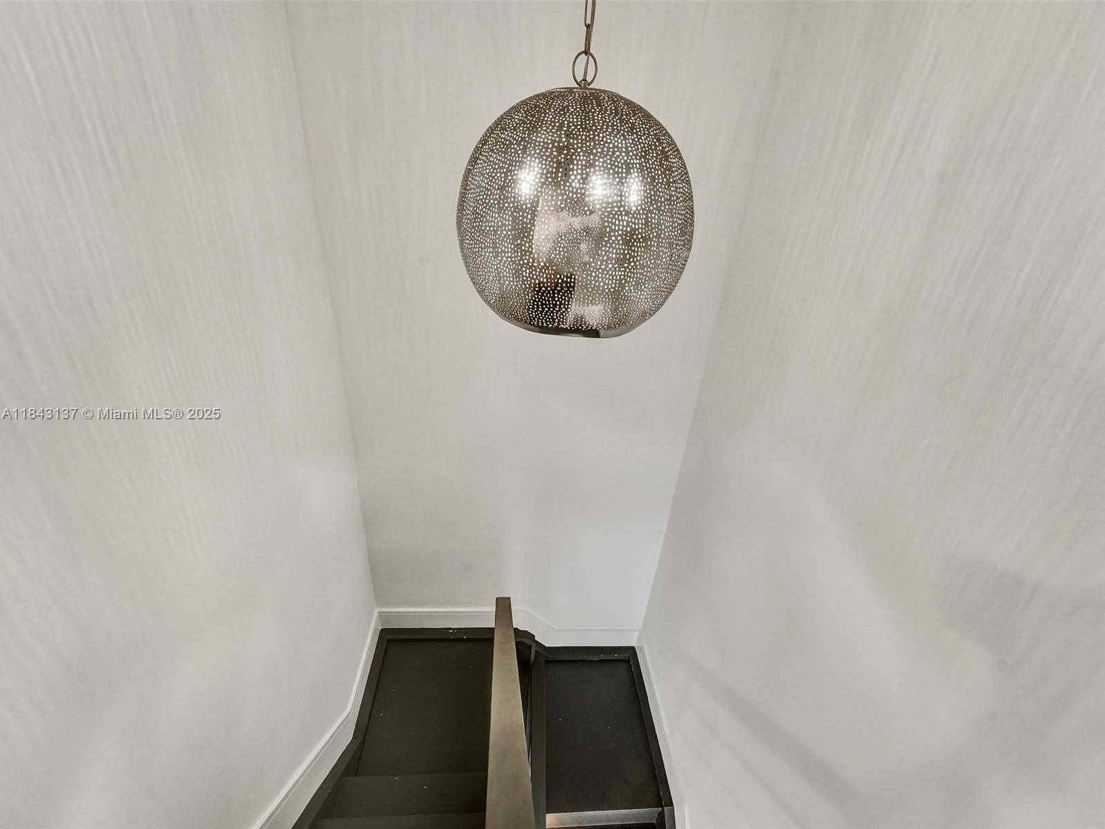 Small Image of 60 SOUTH WEST 13TH ST #3224, Miami Number 27