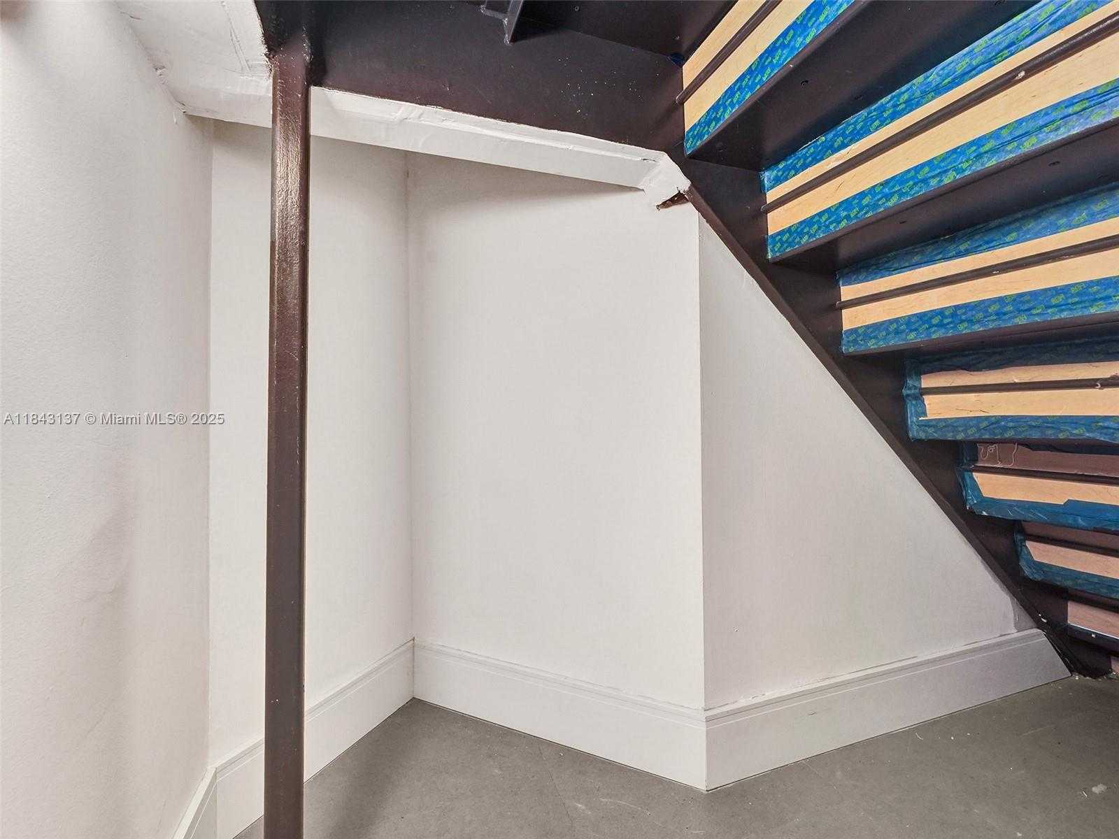 Small Image of 60 SOUTH WEST 13TH ST #3224, Miami Number 29