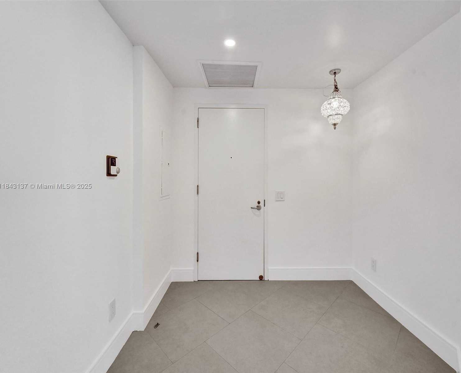 Small Image of 60 SOUTH WEST 13TH ST #3224, Miami Number 30