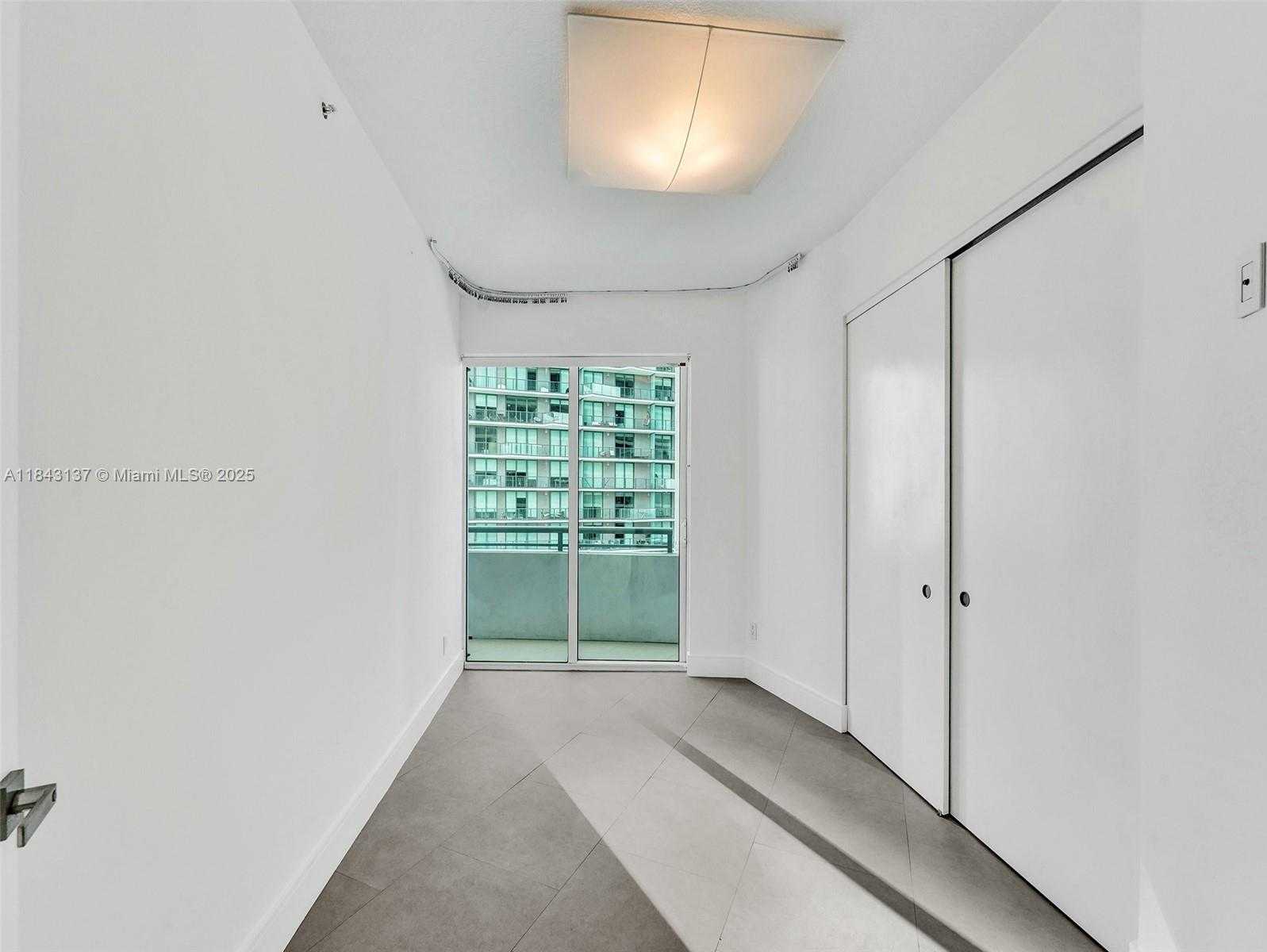 Small Image of 60 SOUTH WEST 13TH ST #3224, Miami Number 32