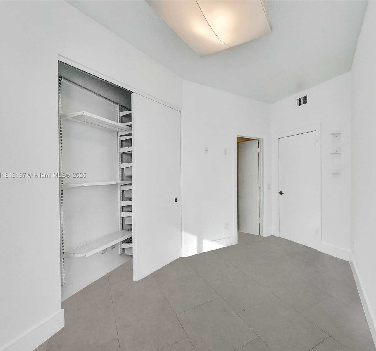 Small Image of 60 SOUTH WEST 13TH ST #3224, Miami Number 34