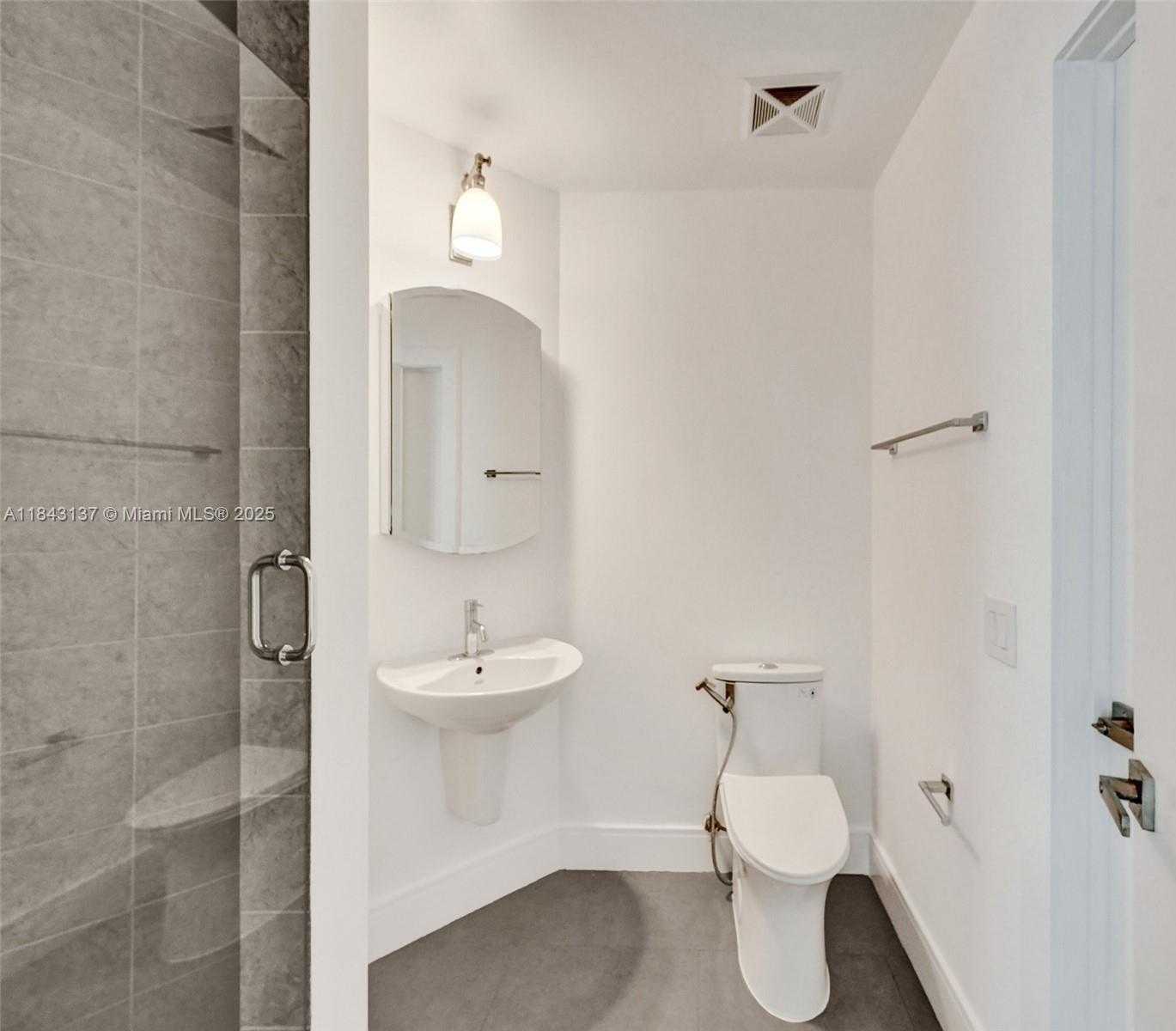 Small Image of 60 SOUTH WEST 13TH ST #3224, Miami Number 36